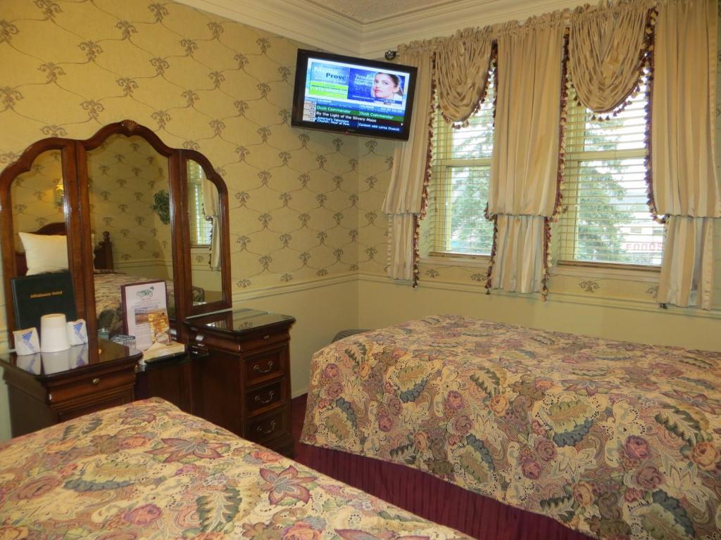 Athabasca Hotel Джаспер Номер фото