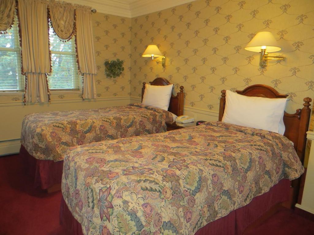 Athabasca Hotel Джаспер Номер фото