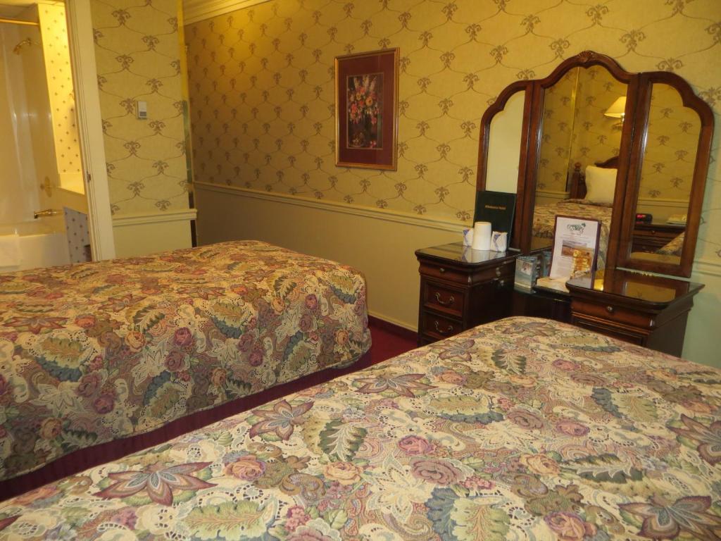 Athabasca Hotel Джаспер Номер фото